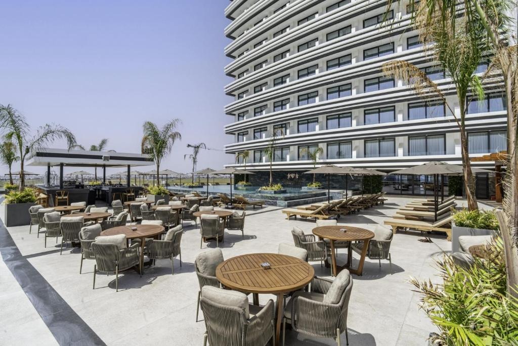 هتل گراند سفیر ریزورت